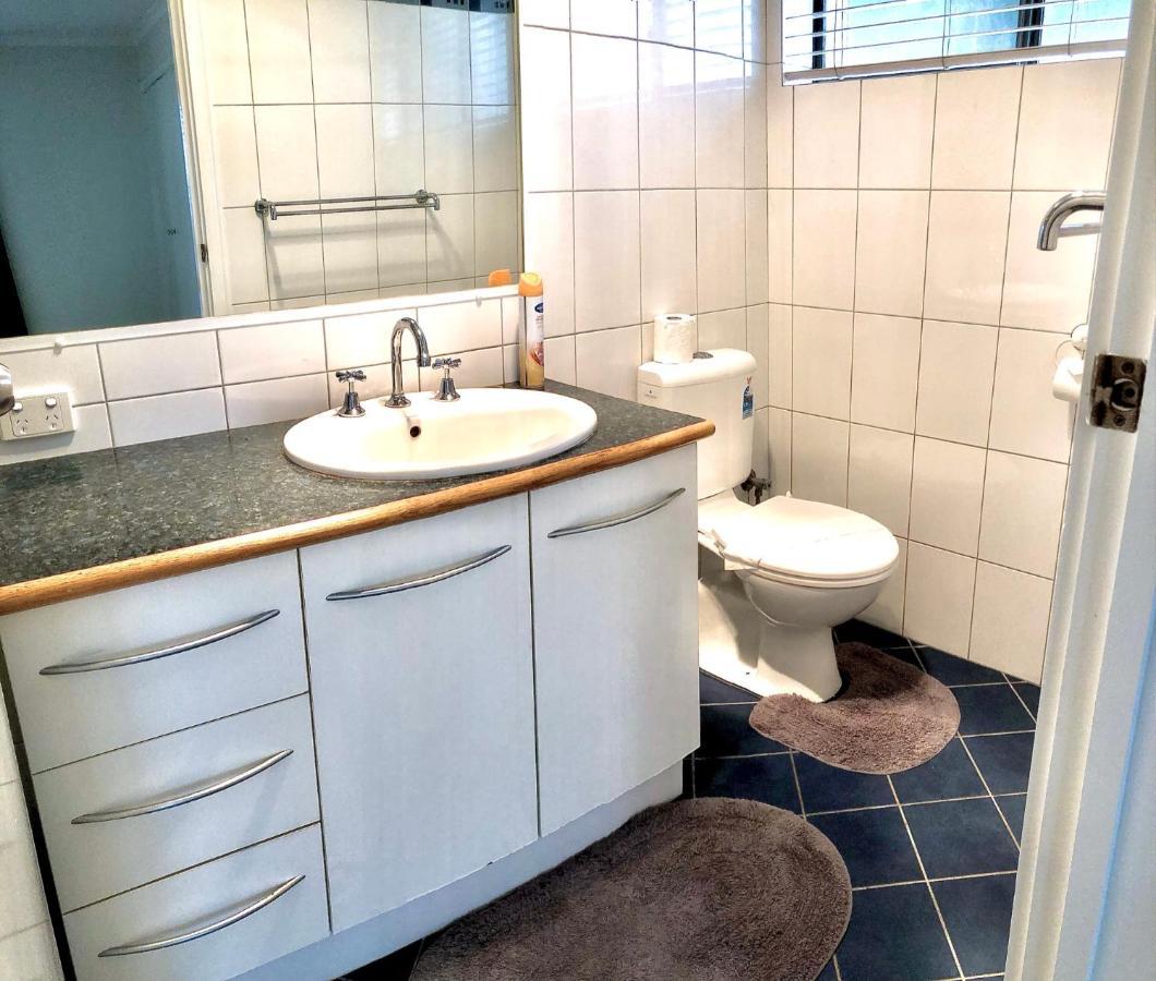 Beach House Opposite Ocean 4 Bed 2 Bathroom With Pool Geraldton Exterior foto