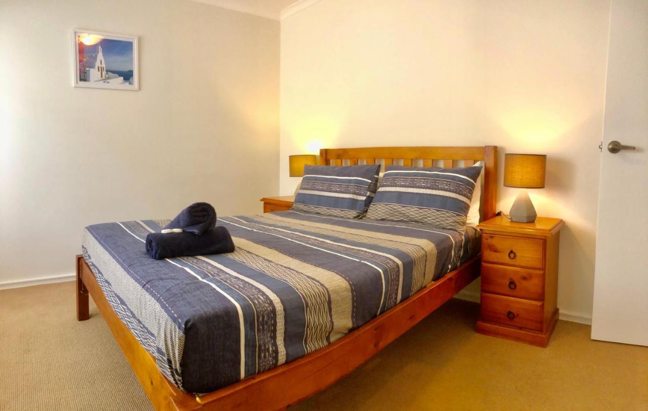 Beach House Opposite Ocean 4 Bed 2 Bathroom With Pool Geraldton Exterior foto